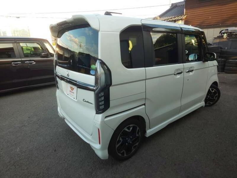 N BOX CUSTOM