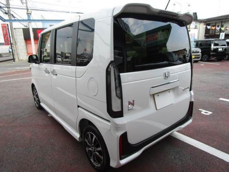 N BOX CUSTOM