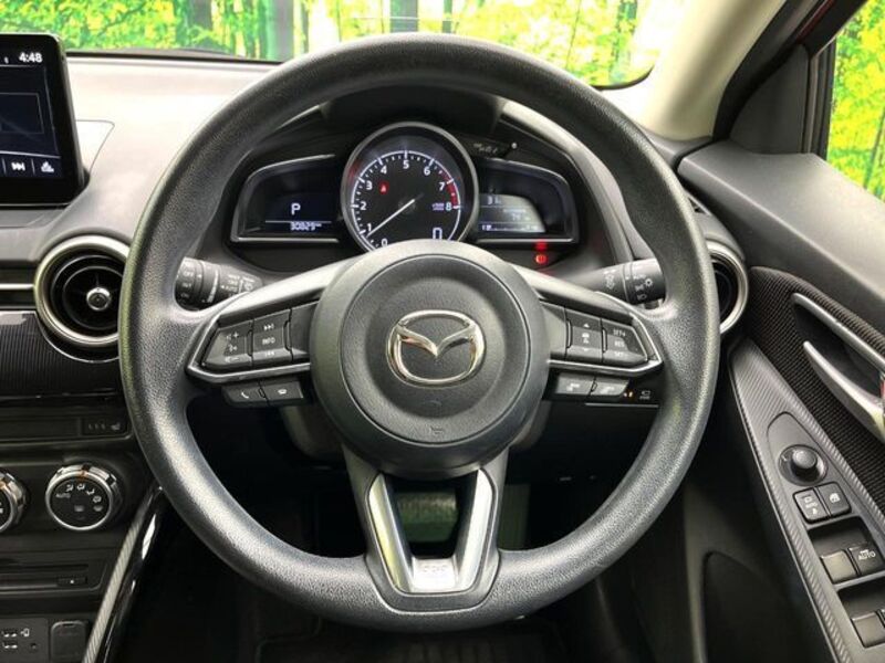 MAZDA2