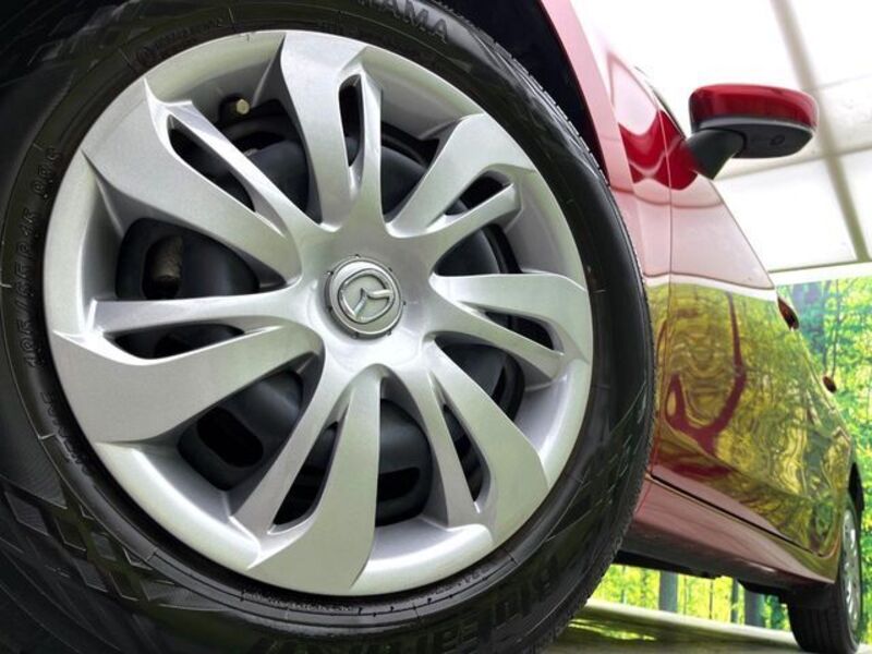 MAZDA2