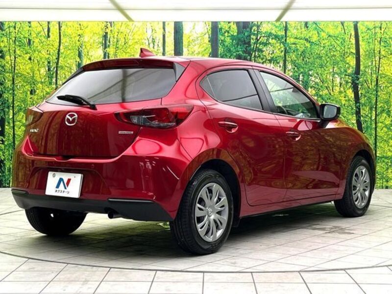 MAZDA2