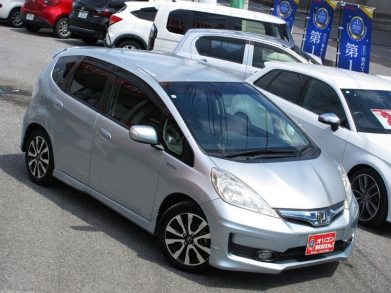 FIT HYBRID