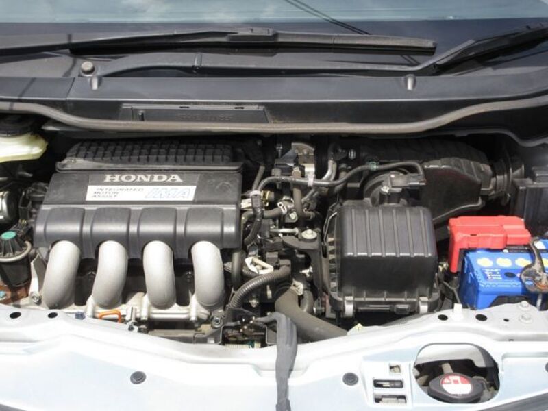FIT HYBRID