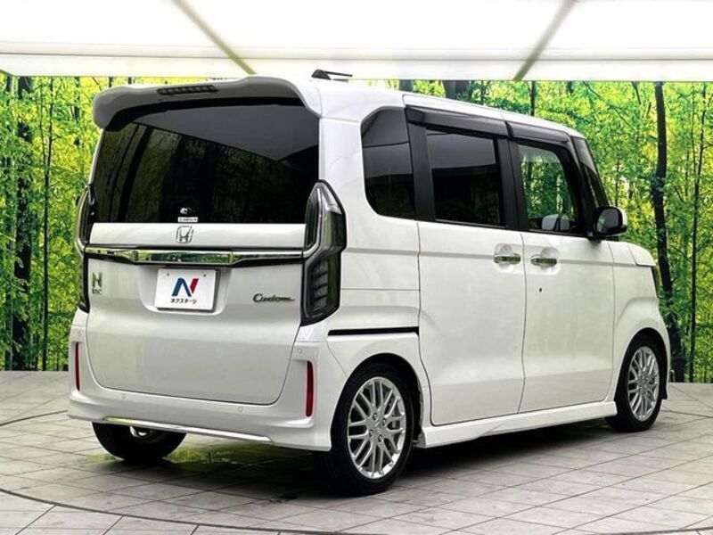 N BOX CUSTOM