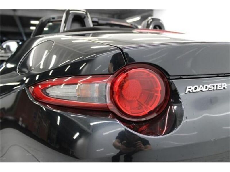 ROADSTER