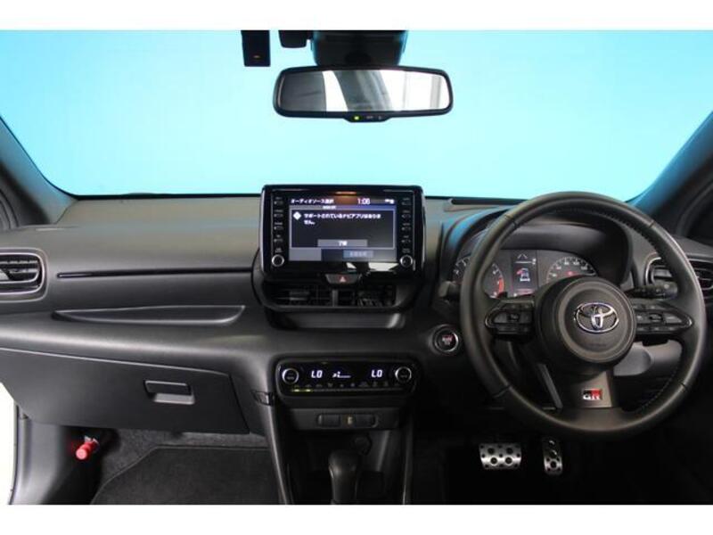 GR YARIS
