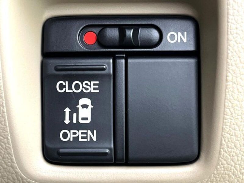 N BOX