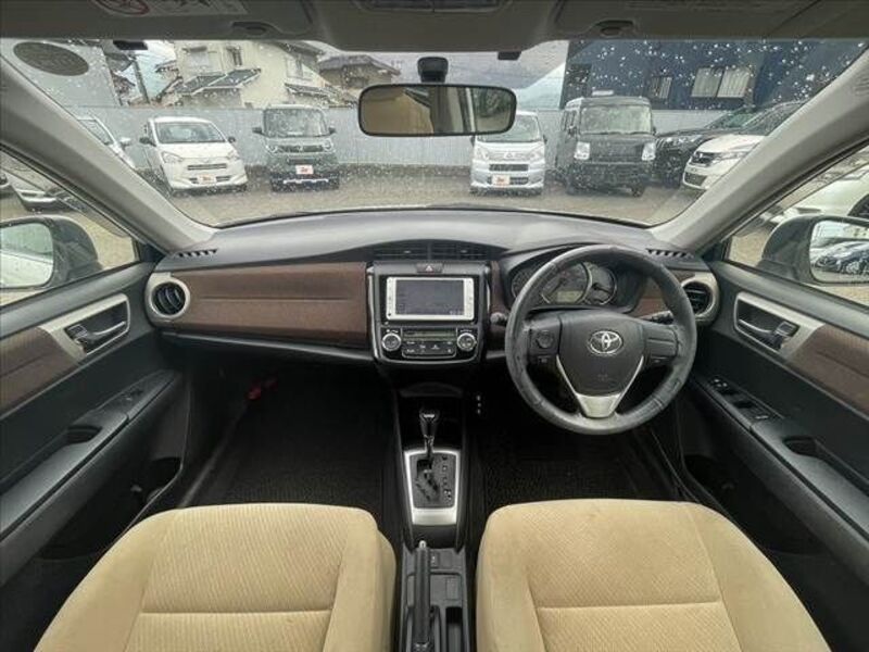 COROLLA AXIO