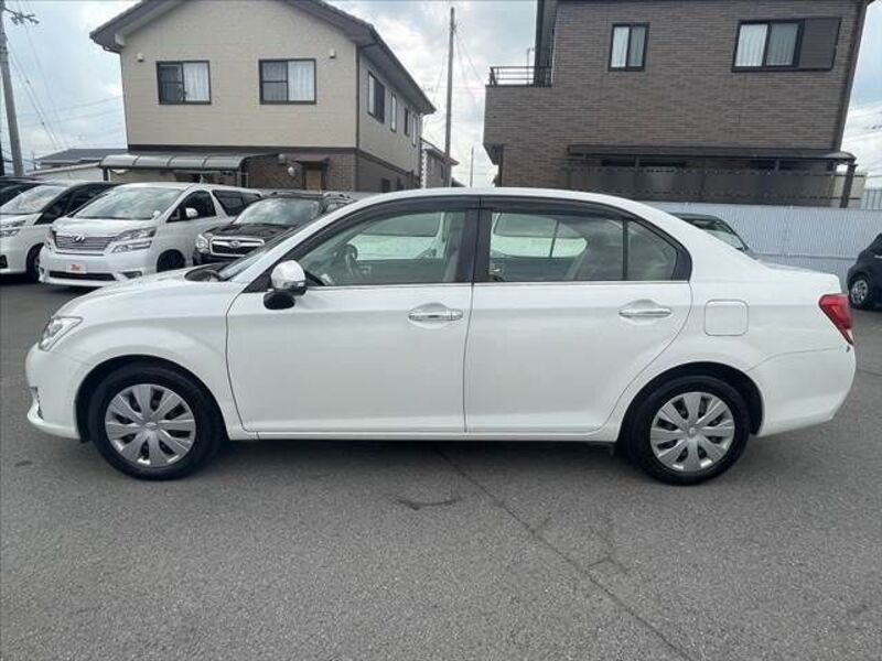 COROLLA AXIO