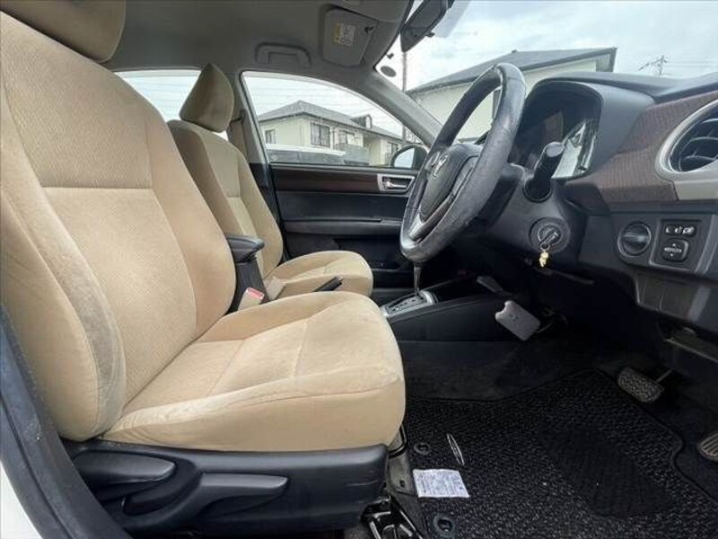 COROLLA AXIO