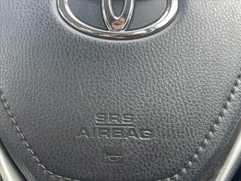 COROLLA AXIO
