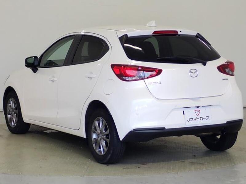 MAZDA2