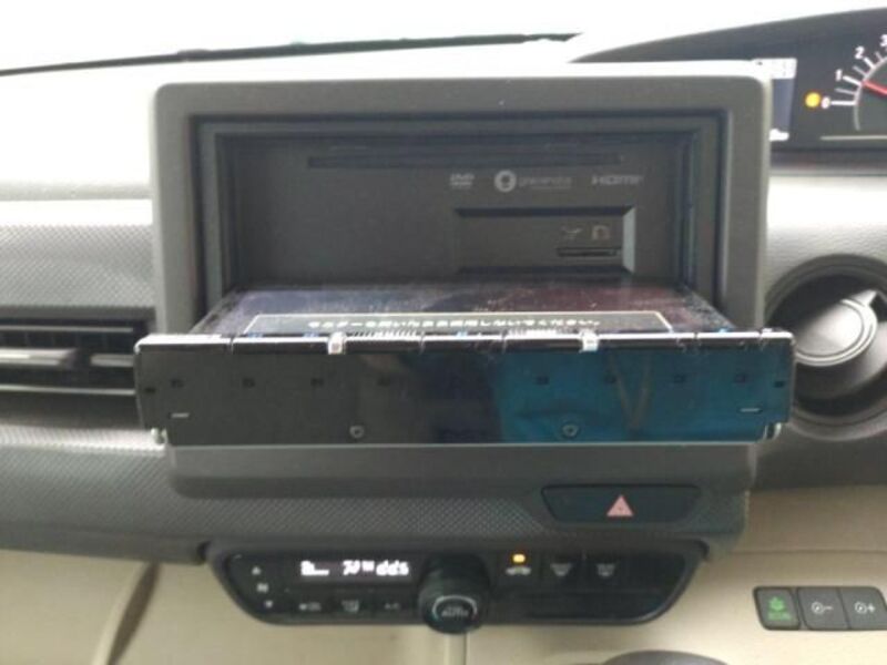 N BOX