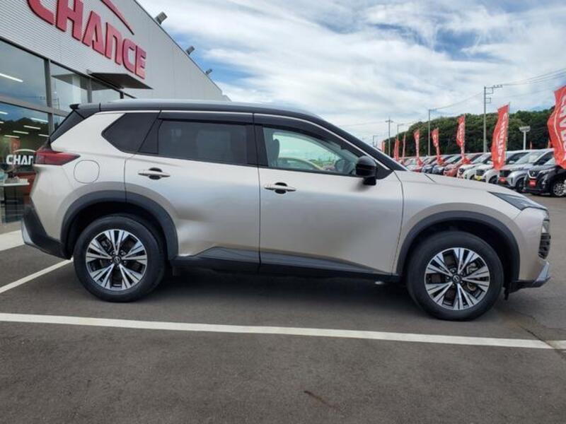 X-TRAIL
