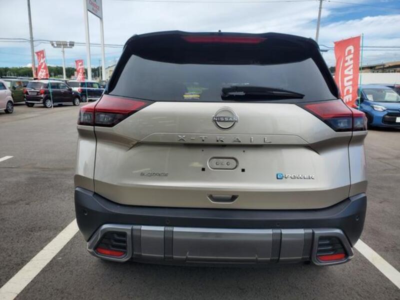 X-TRAIL