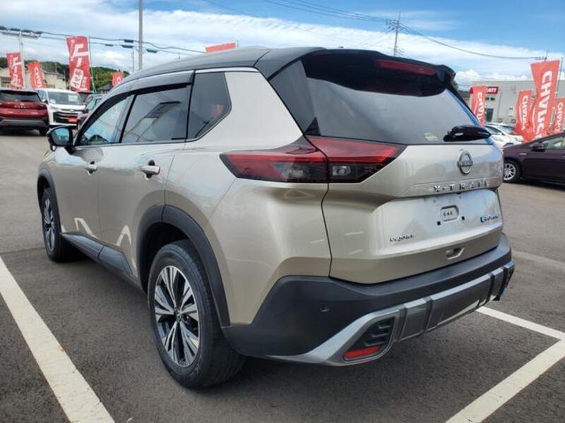 X-TRAIL
