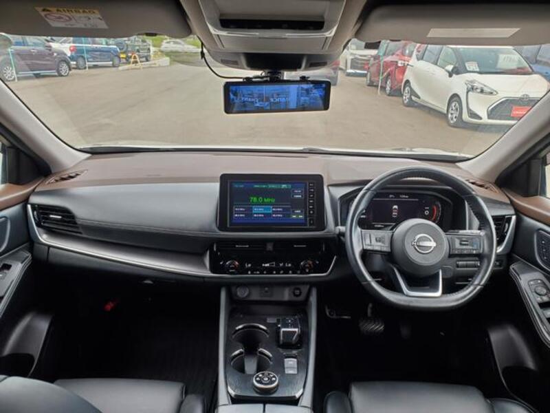 X-TRAIL