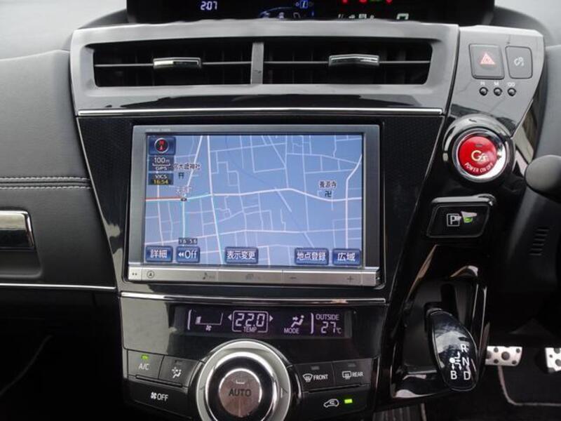 PRIUS ALPHA