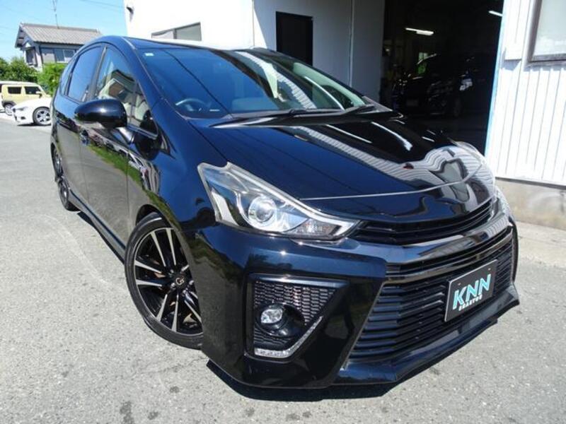PRIUS ALPHA