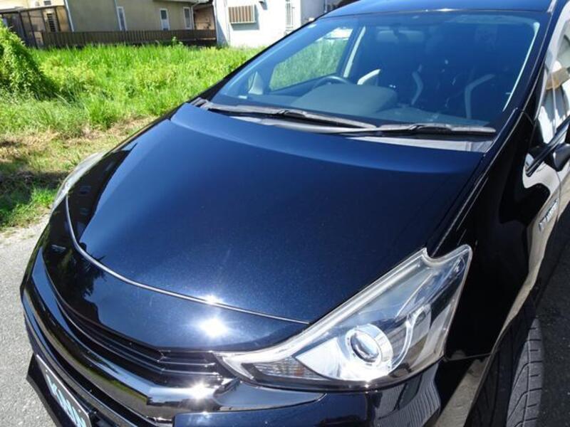 PRIUS ALPHA