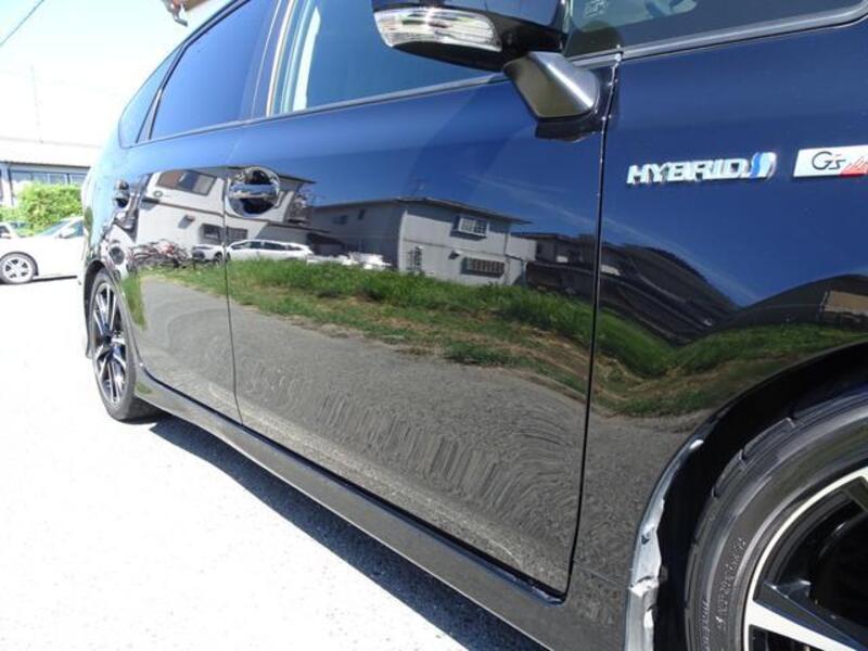 PRIUS ALPHA