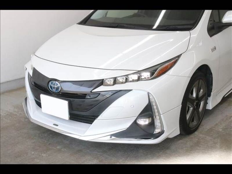 PRIUS PHV