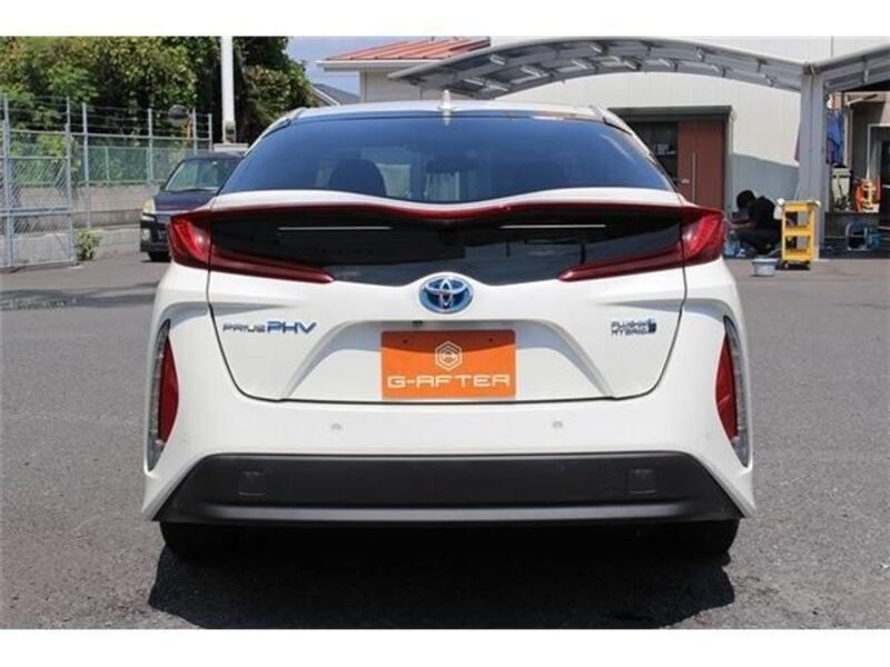 PRIUS PHV