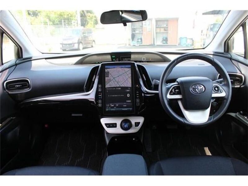 PRIUS PHV