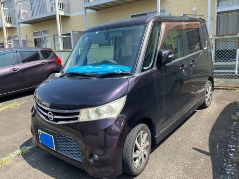 NISSAN ROOX
