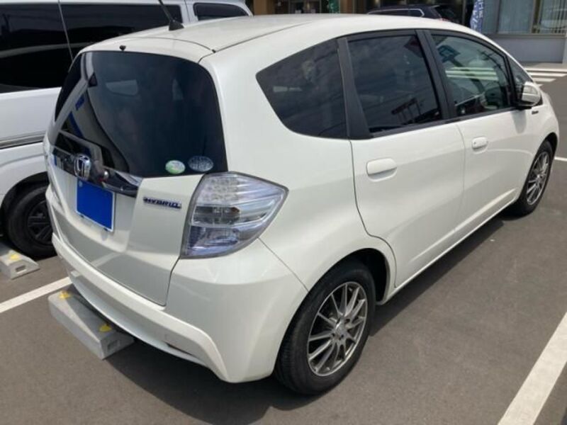 FIT HYBRID