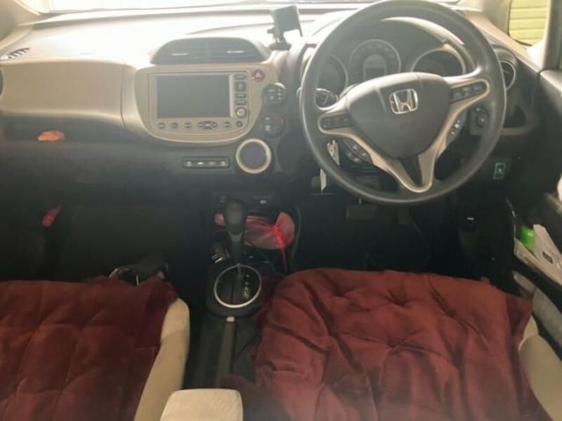FIT HYBRID