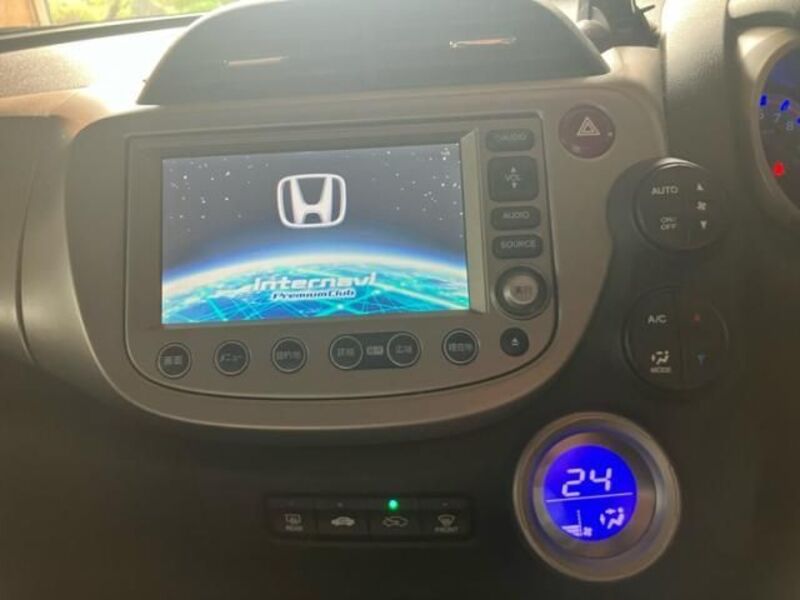 FIT HYBRID