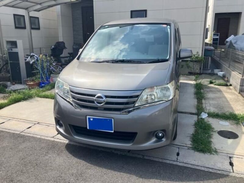 NISSAN SERENA