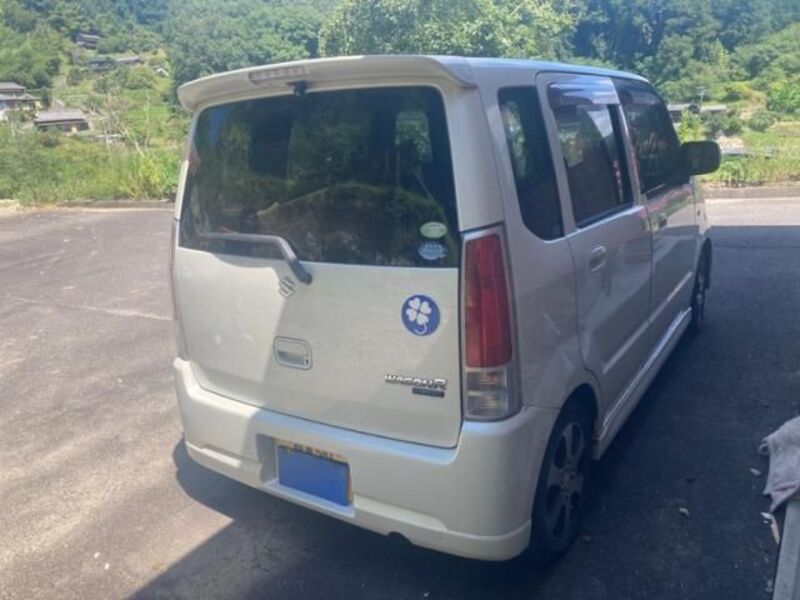 WAGON R