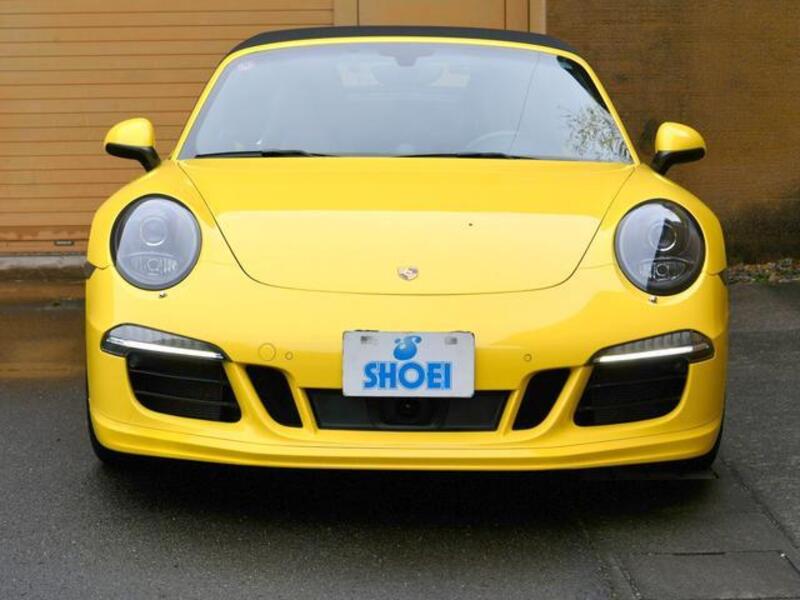 911