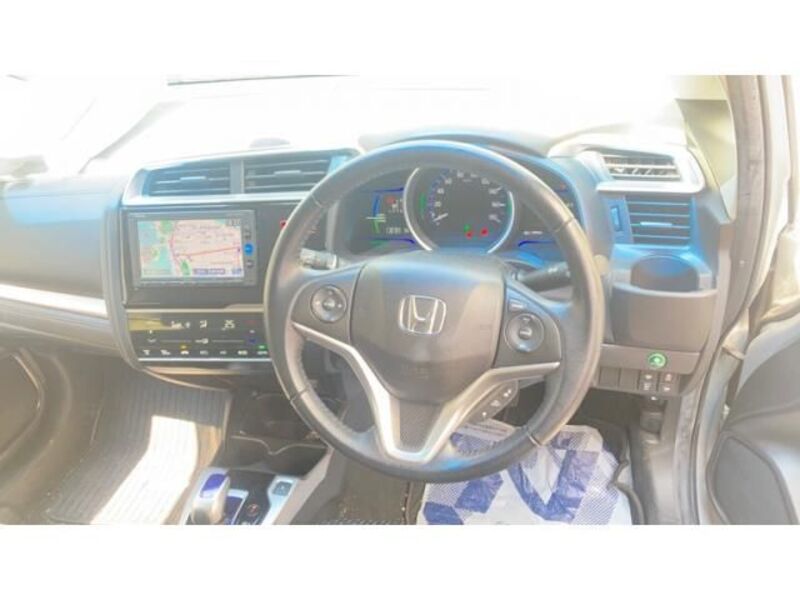 FIT HYBRID