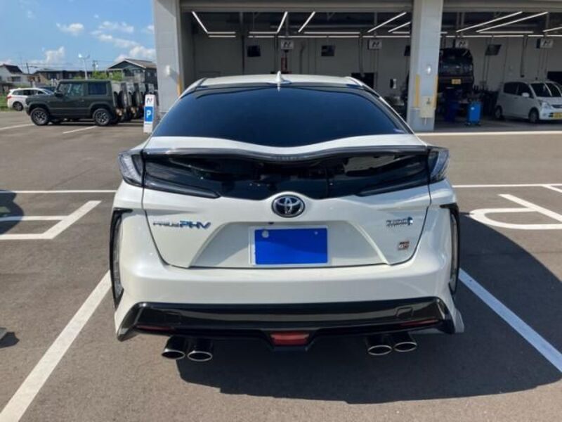 PRIUS PHV