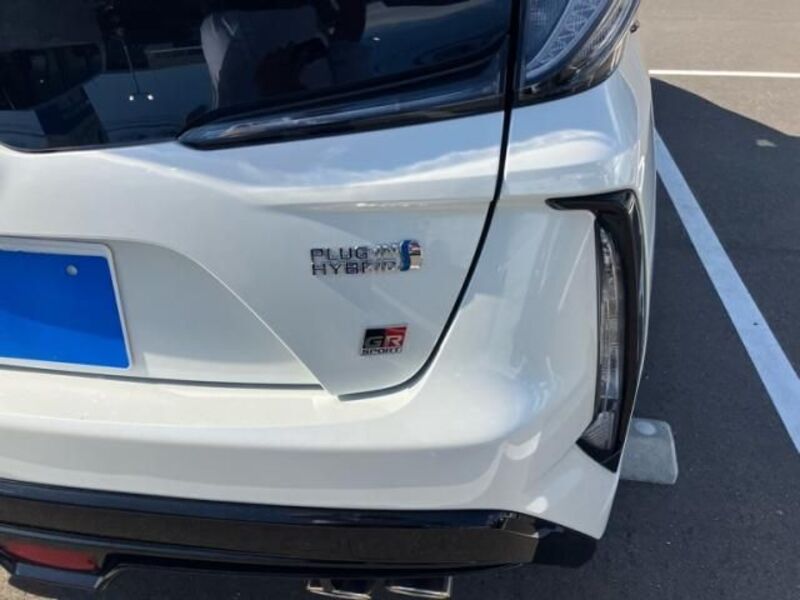 PRIUS PHV