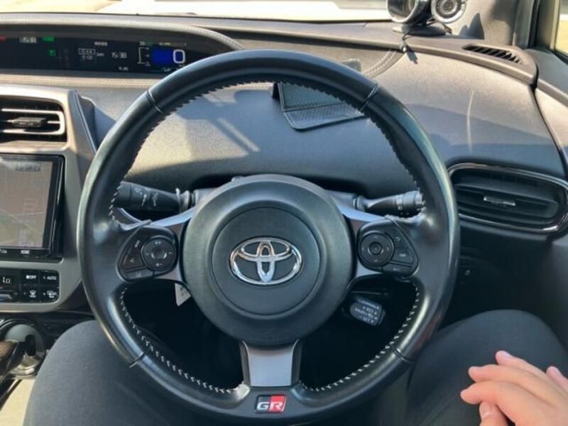 PRIUS PHV