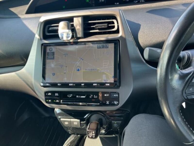 PRIUS PHV
