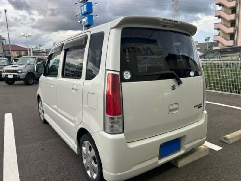 WAGON R