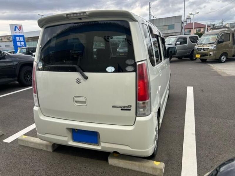 WAGON R