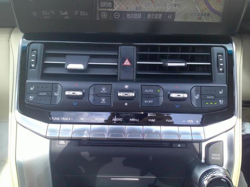 LAND CRUISER
