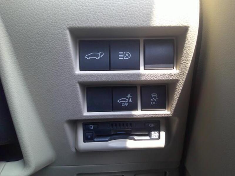 LAND CRUISER