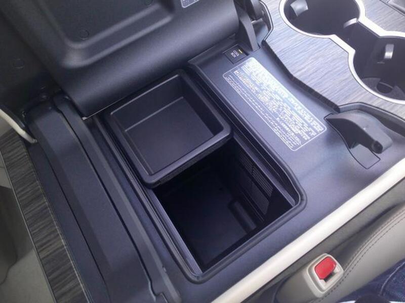 LAND CRUISER
