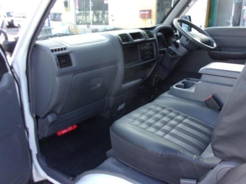 BONGO VAN