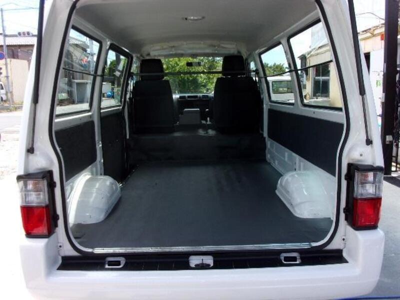 BONGO VAN
