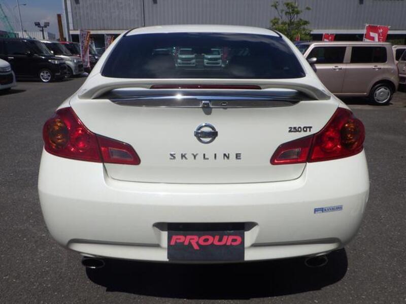 SKYLINE