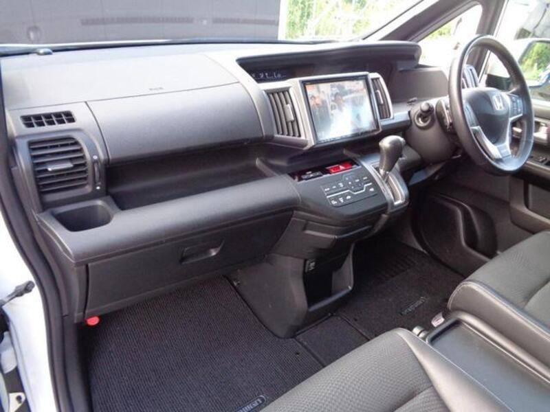 STEPWAGON SPADA