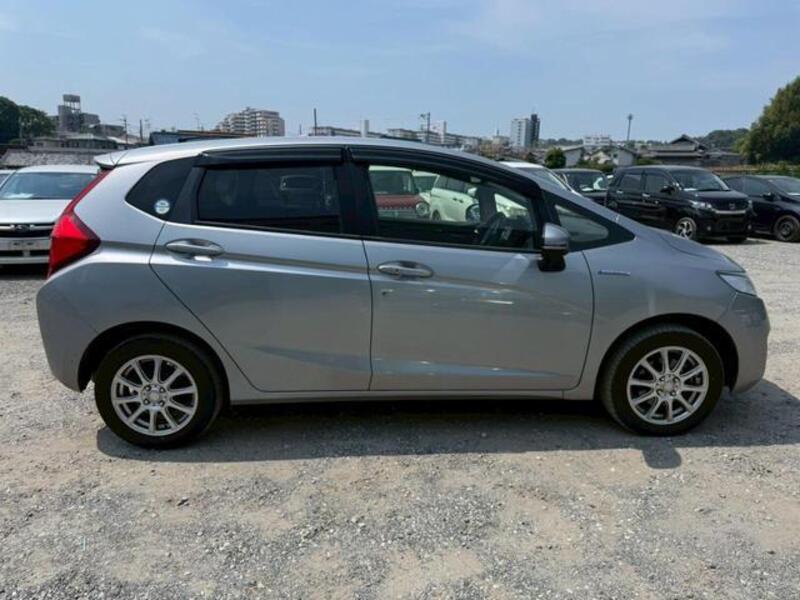 FIT HYBRID